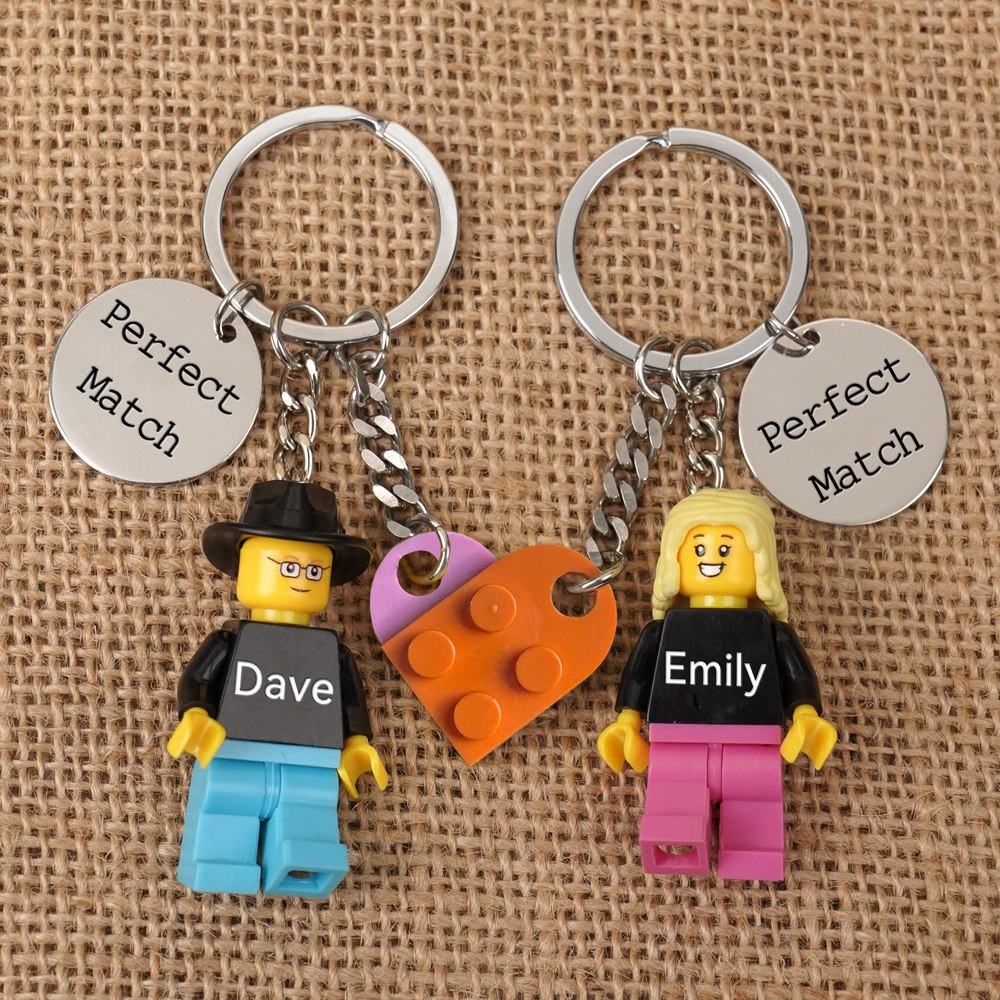 Personalized Tiny Figures Keychain With Names For Boyfriend Girlfriend Valentine's Day Gift