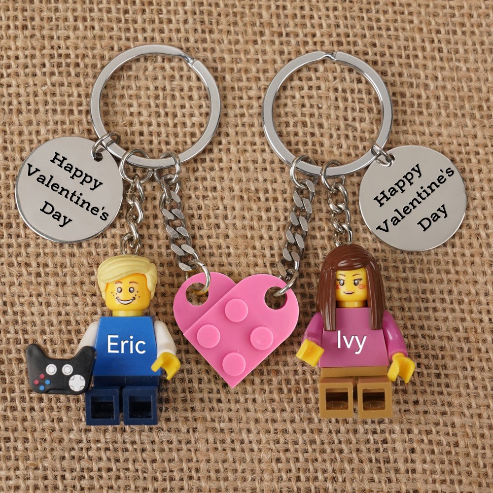 Personalized Tiny Figures Keychain With Names For Boyfriend Girlfriend Valentine's Day Gift